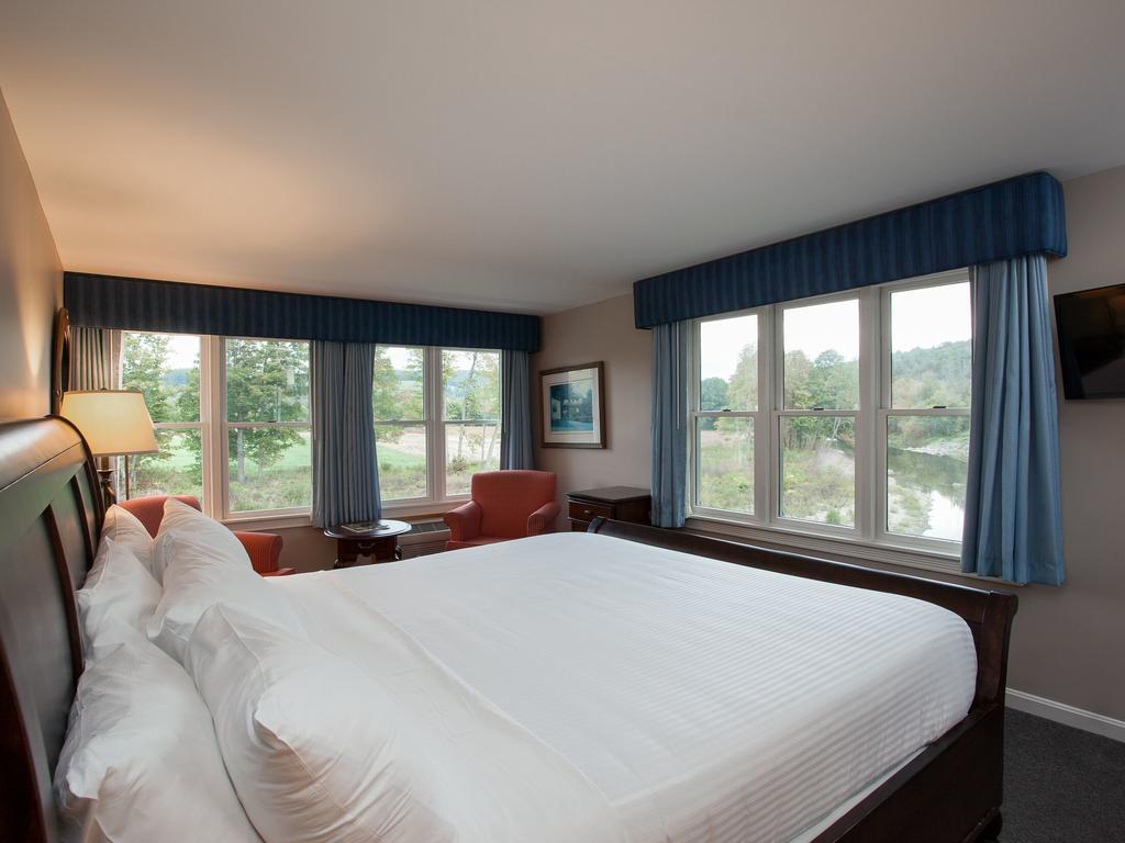 The Shire Woodstock Hotell Rum bild